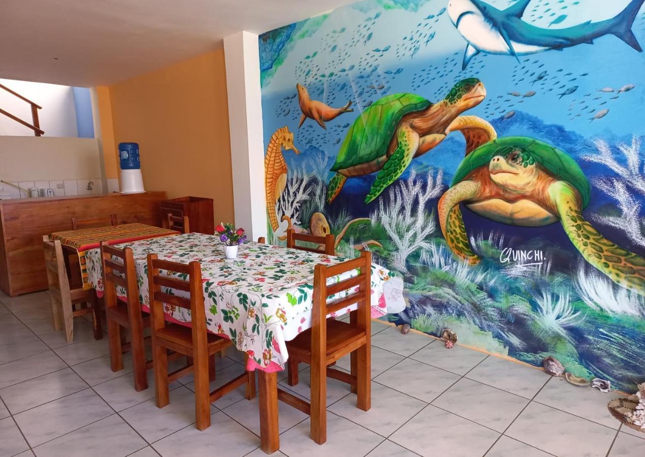 Hostal Janet Starlink Puerto Villamil Exterior photo